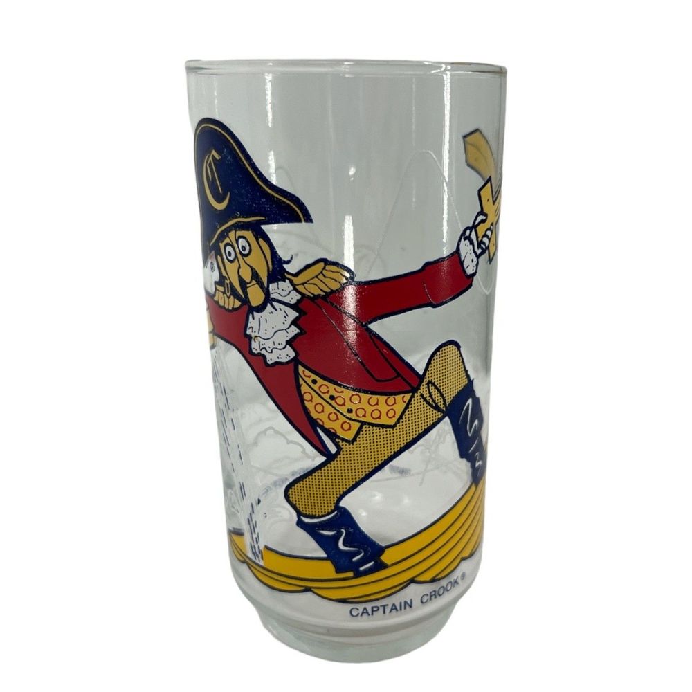 McDonalds Vintage glass Captain Crook Action Series Collectors cup 1977